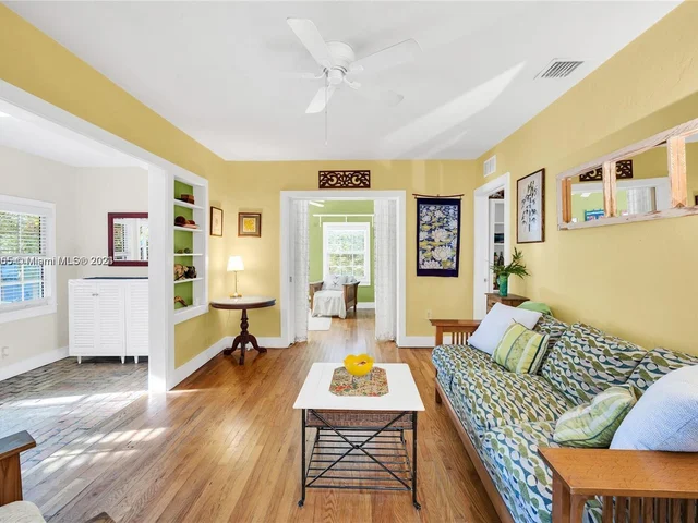 2925 SW 30th Ct # 0, Miami FL 33133