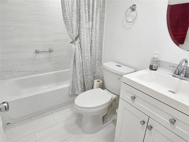 6831 W 14th Ct # 405, Hialeah FL 33014