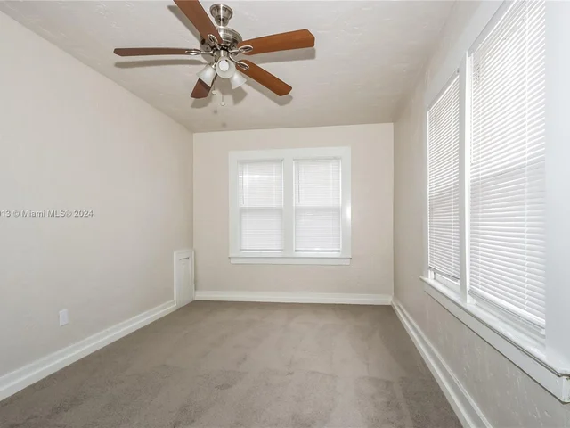 523 Plymouth Rd, West Palm Beach FL 33405