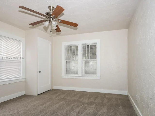 523 Plymouth Rd, West Palm Beach FL 33405