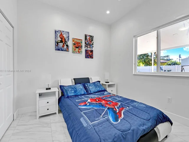 1460 NW 51st St, Miami FL 33142