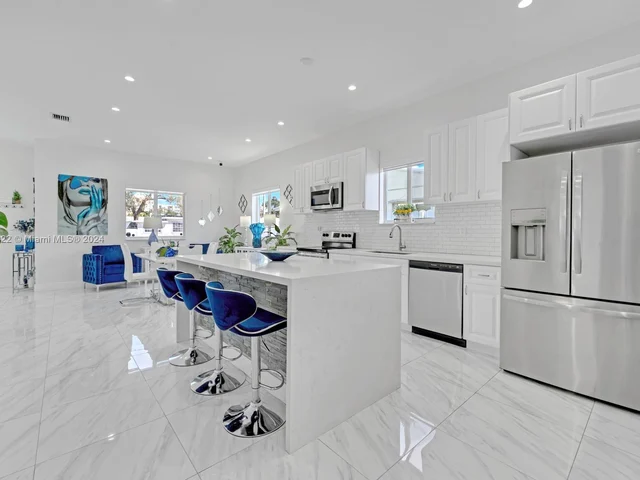 1460 NW 51st St, Miami FL 33142