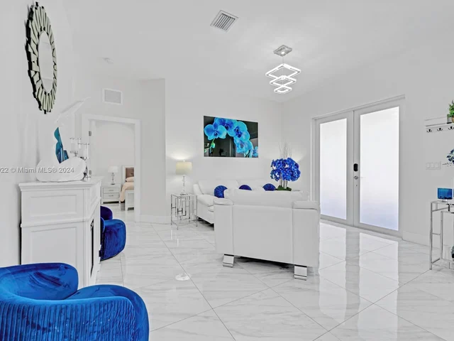 1460 NW 51st St, Miami FL 33142