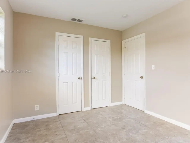 4721 NW 12th St, Lauderhill FL 33313