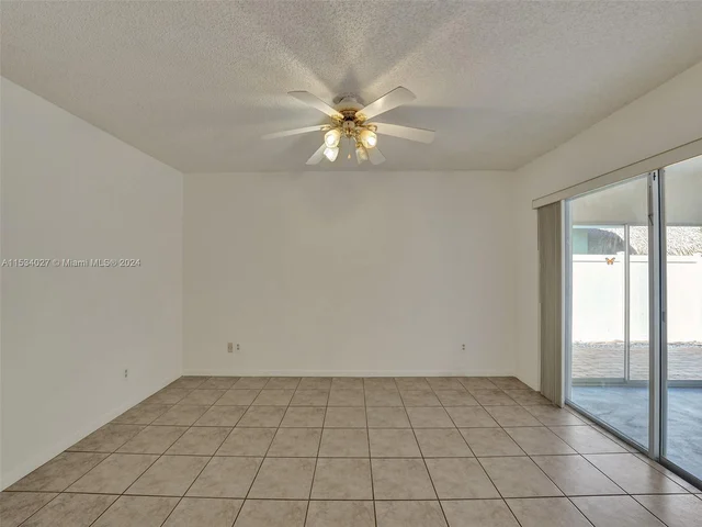 307 SE 4th St, Dania Beach FL 33004