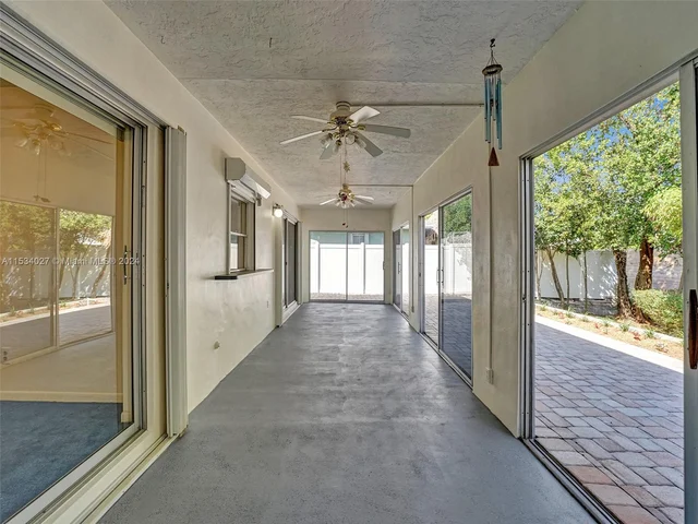 307 SE 4th St, Dania Beach FL 33004