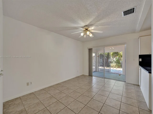 307 SE 4th St, Dania Beach FL 33004