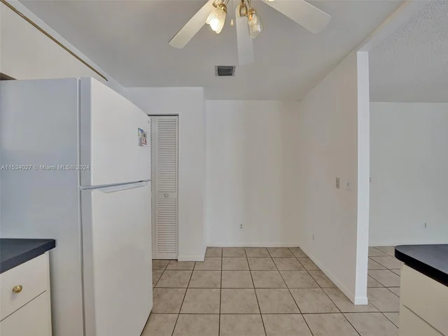 307 SE 4th St, Dania Beach FL 33004