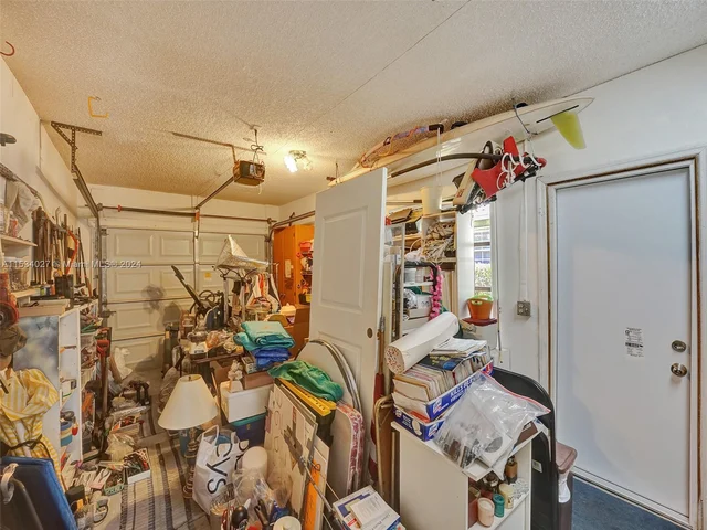 307 SE 4th St, Dania Beach FL 33004