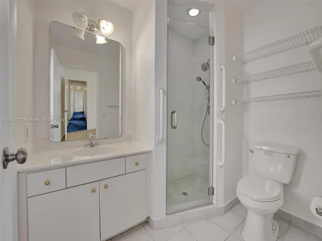 307 SE 4th St, Dania Beach FL 33004