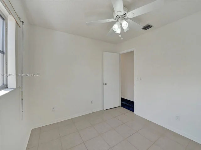 307 SE 4th St, Dania Beach FL 33004