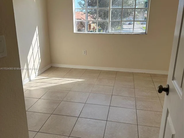 10941 SW 181st Ter # 10941, Miami FL 33157