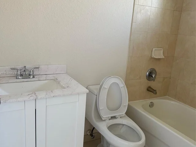 10941 SW 181st Ter # 10941, Miami FL 33157