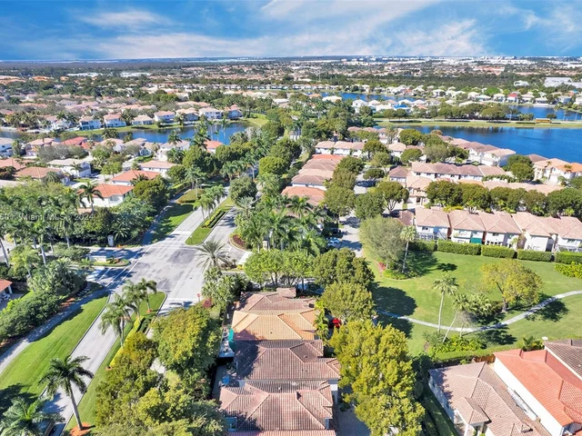 6750 NW 109th Ct, Doral FL 33178