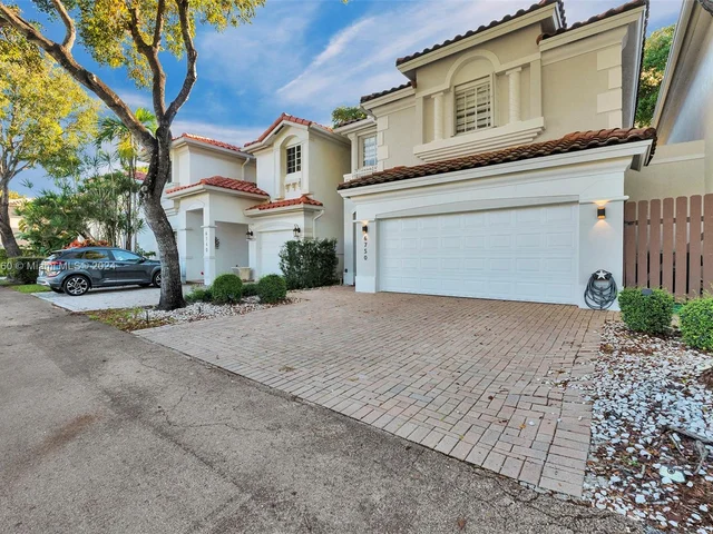 6750 NW 109th Ct, Doral FL 33178