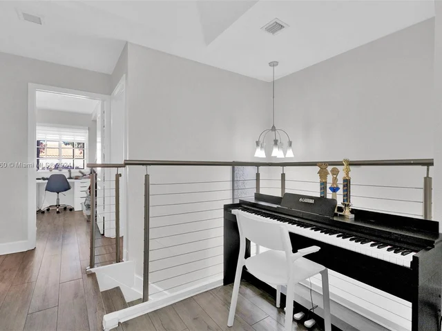 6750 NW 109th Ct, Doral FL 33178