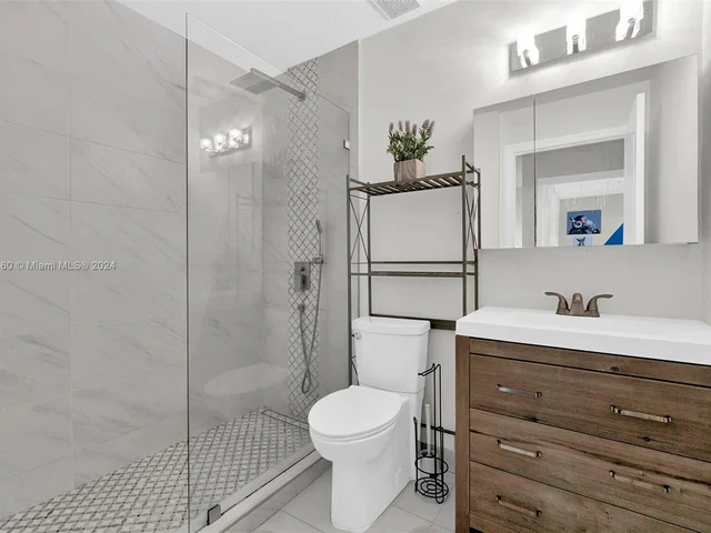 6750 NW 109th Ct, Doral FL 33178