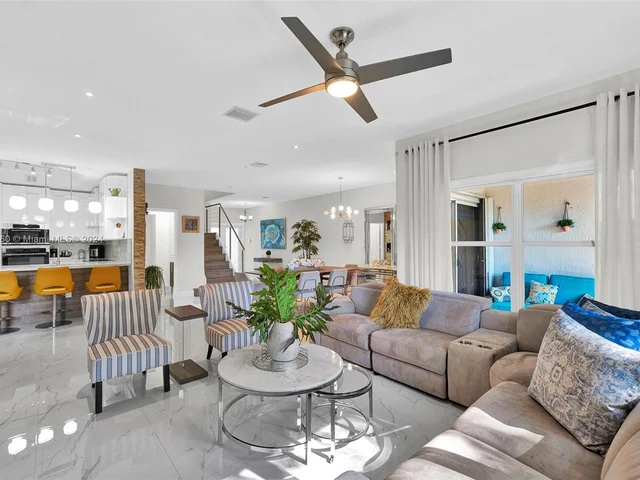 6750 NW 109th Ct, Doral FL 33178