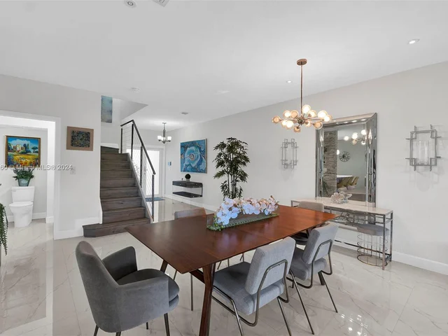 6750 NW 109th Ct, Doral FL 33178