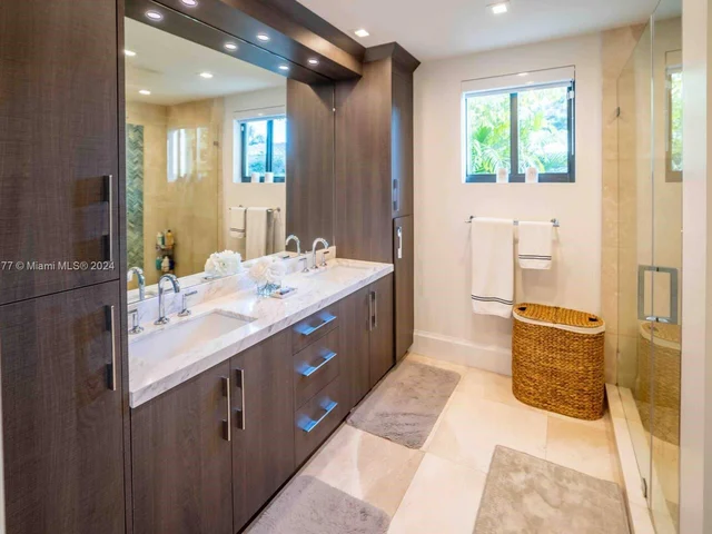 2809 NE 14th Ave, Wilton Manors FL 33334