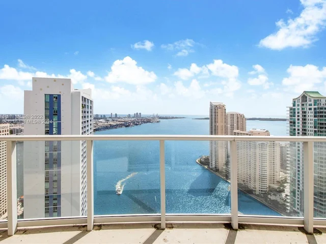 300 S Biscayne Blvd # 2312, Miami FL 33131