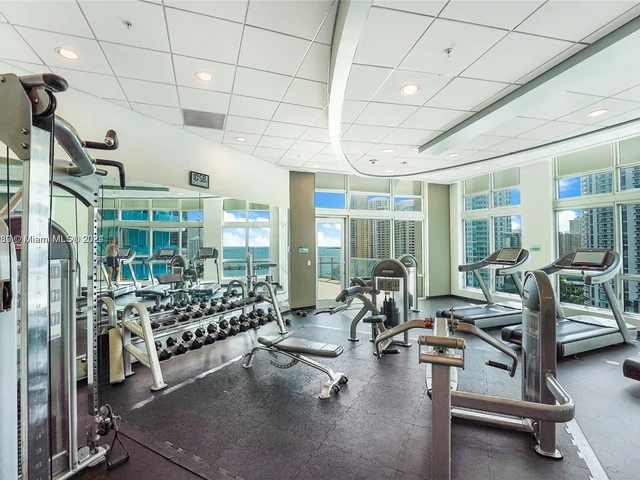 300 S Biscayne Blvd # 2312, Miami FL 33131