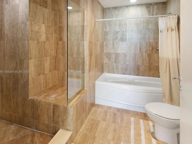 300 S Biscayne Blvd # 2312, Miami FL 33131