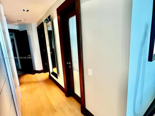 808 Brickell Key Dr # 1508, Miami FL 33131