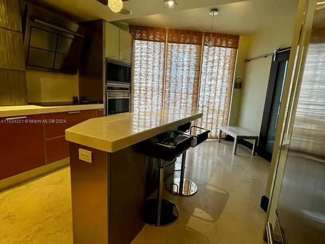 808 Brickell Key Dr # 1508, Miami FL 33131