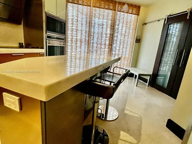 808 Brickell Key Dr # 1508, Miami FL 33131