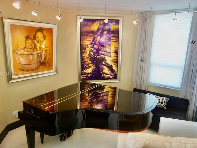 808 Brickell Key Dr # 1508, Miami FL 33131