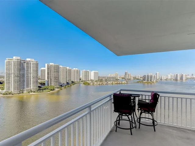 301 174th St # 2119, Sunny Isles Beach FL 33160