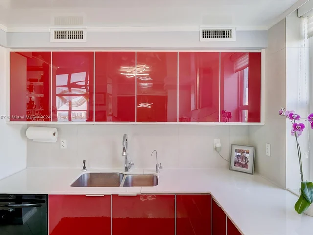 301 174th St # 2119, Sunny Isles Beach FL 33160