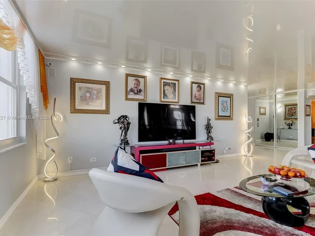 301 174th St # 2119, Sunny Isles Beach FL 33160