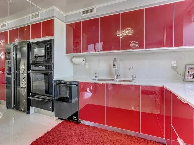 301 174th St # 2119, Sunny Isles Beach FL 33160