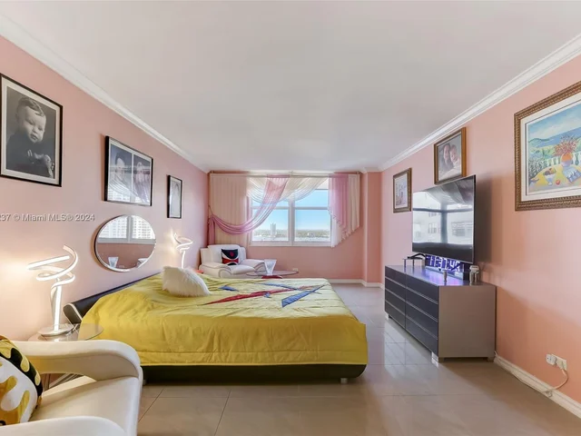 301 174th St # 2119, Sunny Isles Beach FL 33160