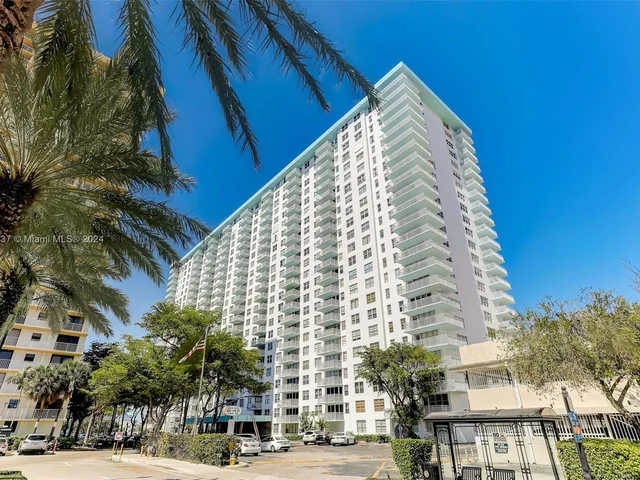 301 174th St # 2119, Sunny Isles Beach FL 33160