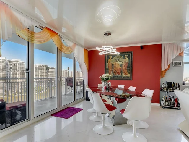 301 174th St # 2119, Sunny Isles Beach FL 33160