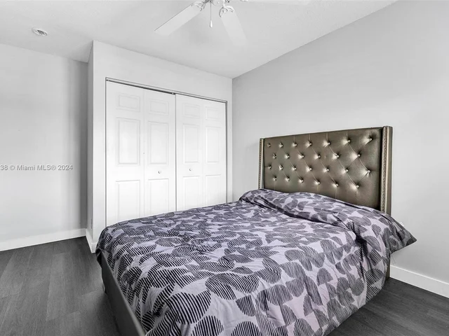 746 Perdido Heights Dr, Palm Beach FL 33413