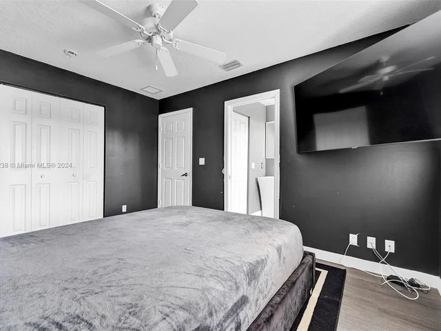 746 Perdido Heights Dr, Palm Beach FL 33413