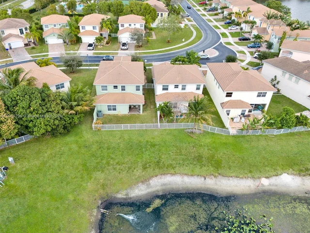 746 Perdido Heights Dr, Palm Beach FL 33413