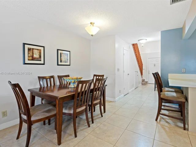 1906 Discovery Cir E, Deerfield Beach FL 33442