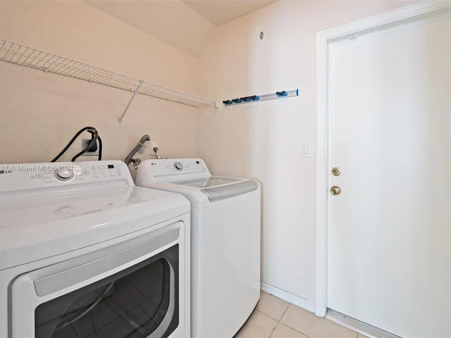 15962 SW 143rd Ln, Miami FL 33196