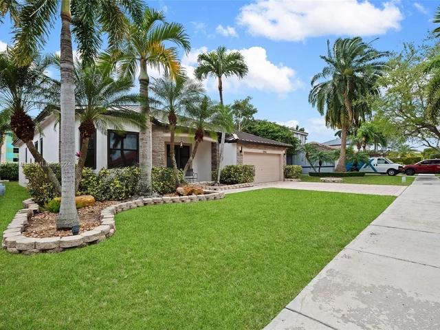 15962 SW 143rd Ln, Miami FL 33196