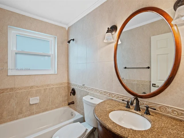 15962 SW 143rd Ln, Miami FL 33196