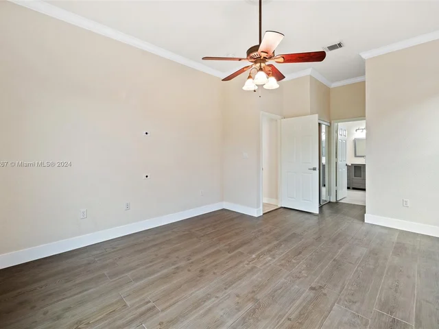 15962 SW 143rd Ln, Miami FL 33196