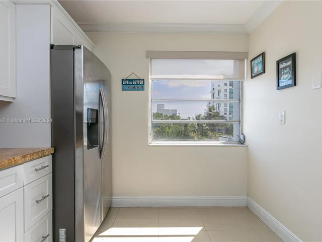 7705 Abbott Ave # 408, Miami Beach FL 33141