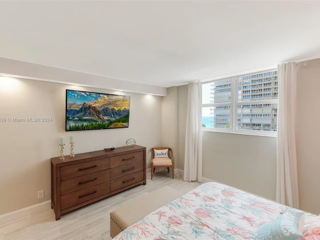 4250 Galt Ocean Dr # 5K, Fort Lauderdale FL 33308