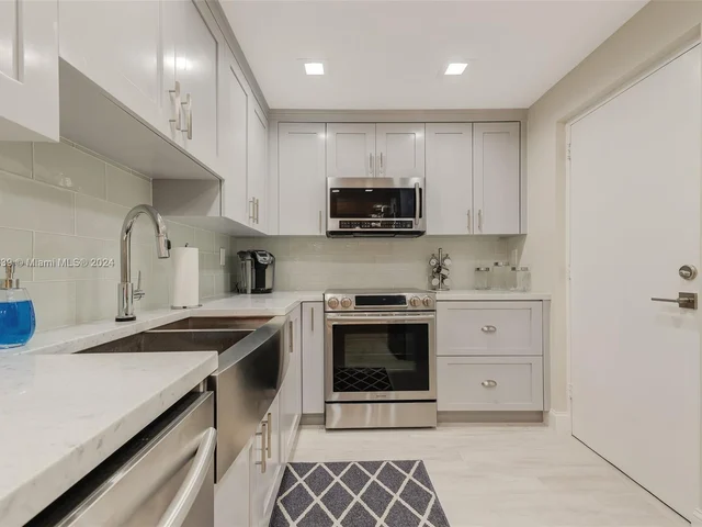 4250 Galt Ocean Dr # 5K, Fort Lauderdale FL 33308