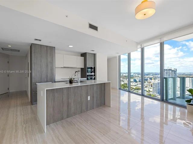 2900 NE 7th Ave # 4001, Miami FL 33137